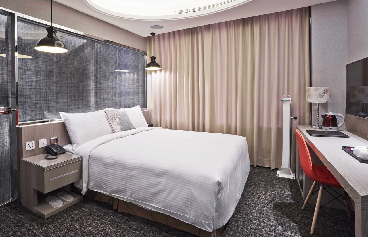 V-one Hotel - Ningxia No. 2 Inn Taipeh Exterior foto